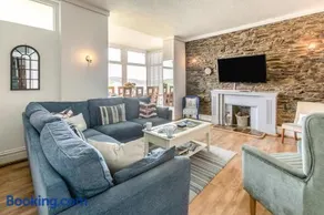 4 Bed in Looe oc-l30051 - Image 1