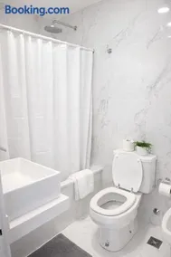 Monroe Suites 6 - Dos ambientes con balcon - Image 3