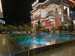 Sea view holiday resort - Image 1