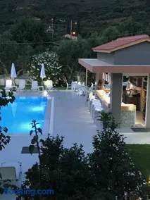 Vicky's Garden - Image 3