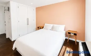 The Modern Harlem Retreat - Image 2