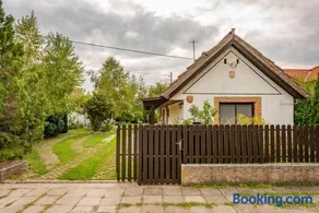 Lovely Cottage Home - Image 4