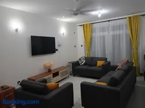 Tausi Home - Image 2