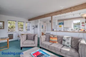 1058 Beach MCA 59 - Image 1