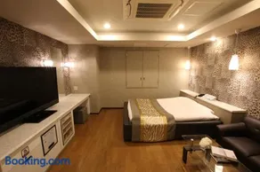 HOTEL K-WAVE Adult Only - Image 5