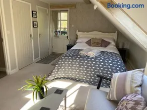 Bedgebury Forest Barn - next to Bedgebury Forest - Image 3