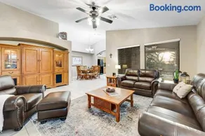 Hillview Haven - Image 2