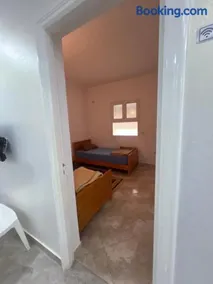Maison Zh - Image 1