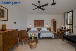 Quzhou Rixi Mountain Middle Homestay - Image 4