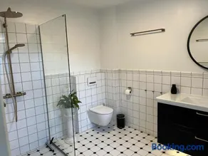 Lovely appartment in charming town house - Image 2