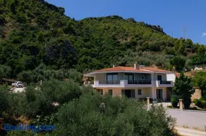 Platanos View - Image 1