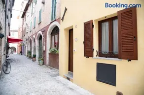 LA BRAVERIA - Image 1