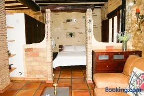 No 2 Spacious and Airy Apartment in Javea Medieval Village - Image 4