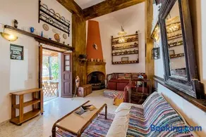 Hara's Traditional Detached House in Malona - Image 5