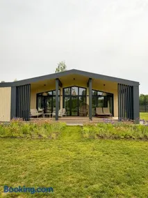 Nordic Zen Beach House - Image 2