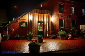 INSEL-LAND-HOTEL MICHAELSEN -Boutique Hotel- im Ostland mit Yoga u Sauna - Image 2
