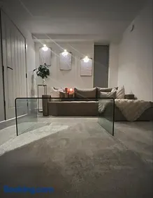 Modern Luxury Escape Suite In The Heart of Urmston Town Centre - Image 2