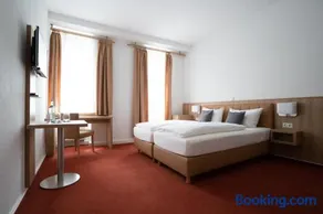 Nineofive Hotel - Image 5