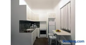 Pier's House - Image 3