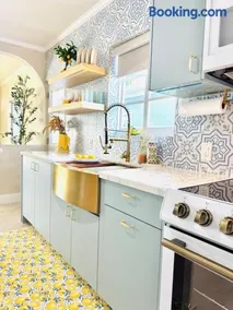 Italian Amalfi Cottage - Walk to the beach - Hot Tub - Image 2