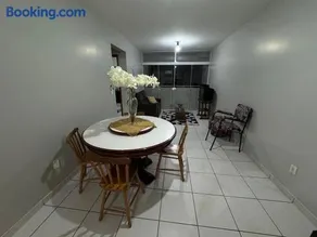 Apartamento Aconchegante em Localização Central - Image 2