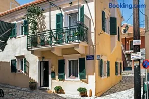 Victor's Traditional House - Image 1