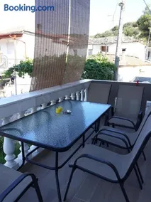 Nymfes House. - Image 3