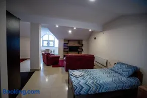 City Center Apartments - Image 3