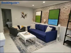 Downtown and Inner Harbor Apartment - Image 1