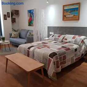 ESTUDIO IDEAL 2 EN VIGO PARA VACACIONES Y TRABAJO - Image 1