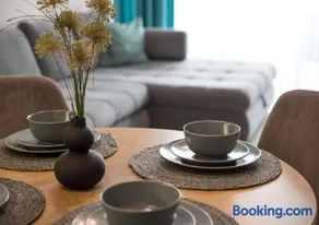 Marina Apartment by Dora - Image 2