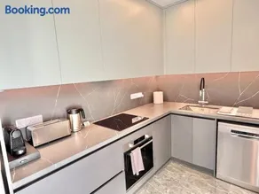 V-Premium Brand New Central flat - Image 3