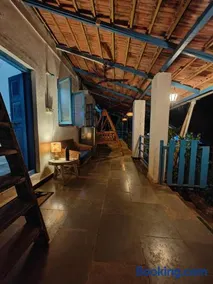 Farmer's Deck Farmstay - Hill Top Villa - Image 4
