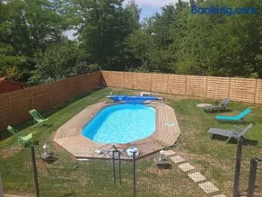Maison familiale avec piscine - Image 1