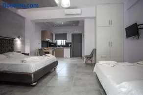 Gold Apartments - Image 2