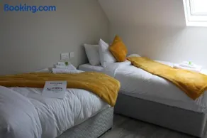 The Leitrim Inn and Blueway Lodge - Image 3