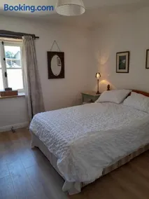 Butterfly Cottage - Image 1