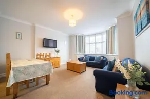 Lelola Lodge - Image 1