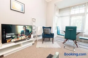 The Harrogate Abode - Image 2