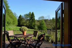 Log Cabin - Image 1
