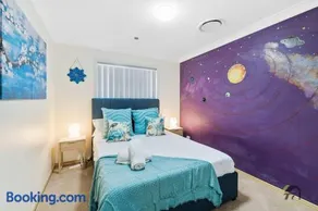 Cozy Heaven Treeview House for Dream Trip - Image 2