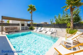 Villa Salty Sun 4 - Image 1