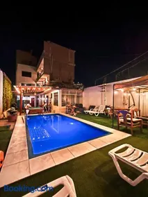 CASA HOSPEDAJE RICARDO PALMA con PISCINA - Image 3