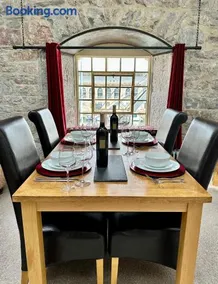 Royal William Yard Apartments - Large and Luxurious with Free Parking - Image 3