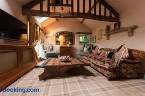 Helmsley Garden Cottage & Railway Carriage - Image 4