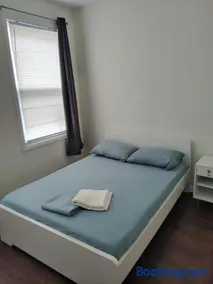 NYC HomeBnB - Image 5