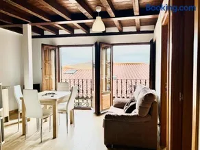Apartamentos Raíces - Image 1