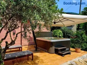 La Casa Rosa di Segusino with SPA Jacuzzi in garden - Image 1