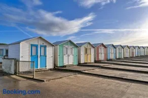 Finest Retreats - Bude, Upper Deck - Image 2