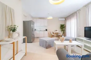 Nefeli Fresh guesthouses by Del Mare - Image 5